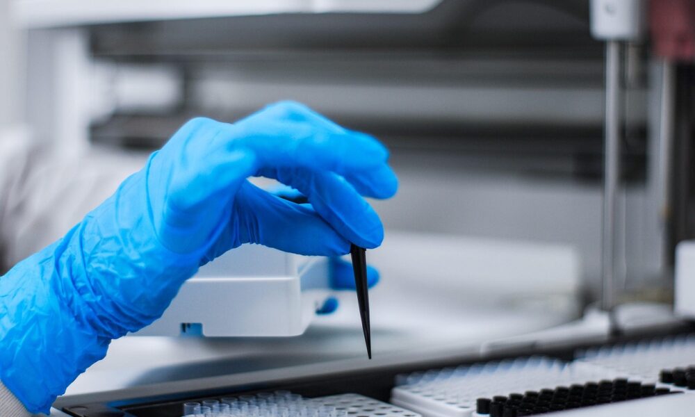 pioneering-peptide-manufacturers-leading-the-future-of-biotech