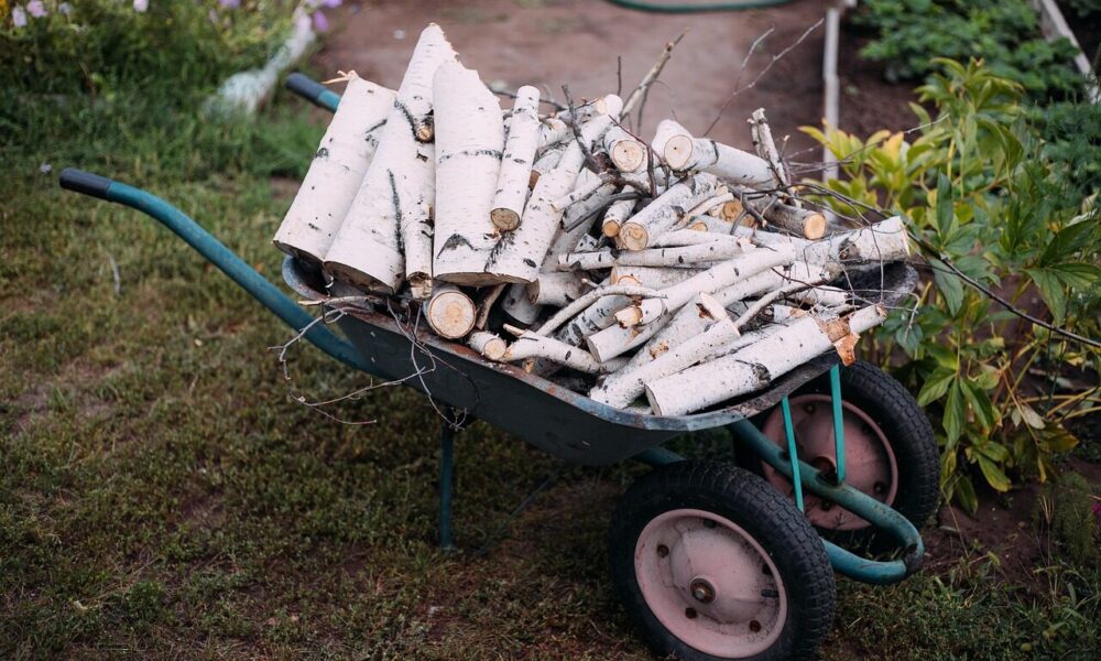 how-tech-helps-cut-equipment-downtime-for-landscaping-teams